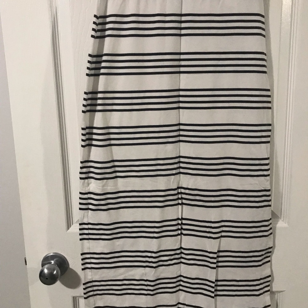 Chic Black and White Striped Maxi Skirt
